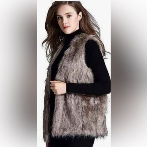 Escalier Vest Women’s Faux Fur Vest Jacket Size Small, Khaki/Brown New With Tags - Picture 12 of 17
